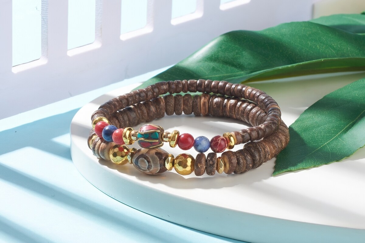 Set de 2 bratari pe elastic cu margele Mala de cocos natural, agate tibetane si hematit, diametru 5,7cm