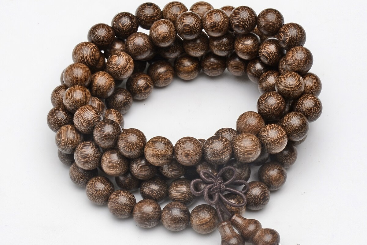 Colier sau bratara pe 5 randuri cu margele Mala naturale de Sandalwood, lungime 88cm