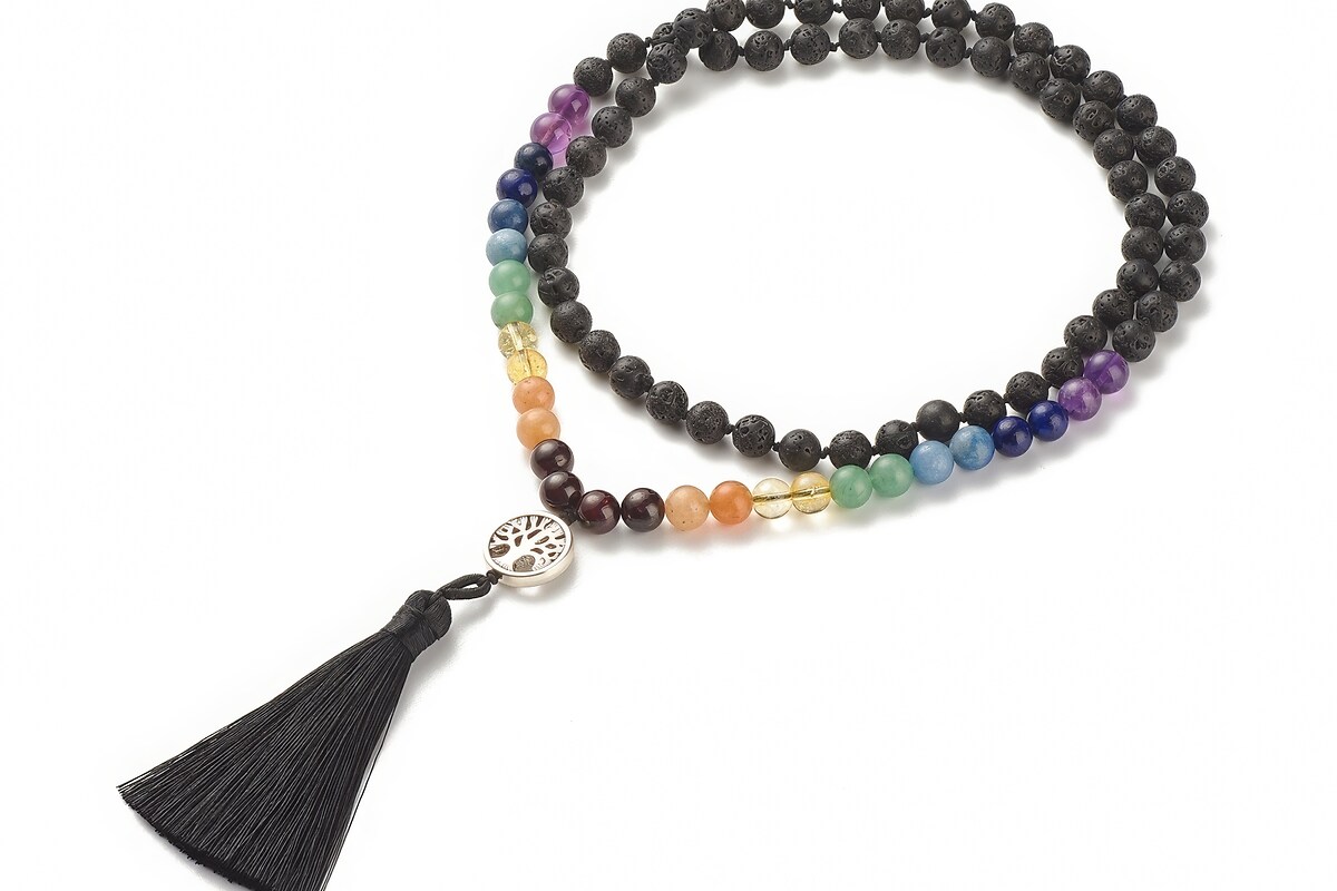 Colier 7 Chakra cu margele naturale de lava si pietre semipretioase, pandantiv copacul vietii, lungime 81cm