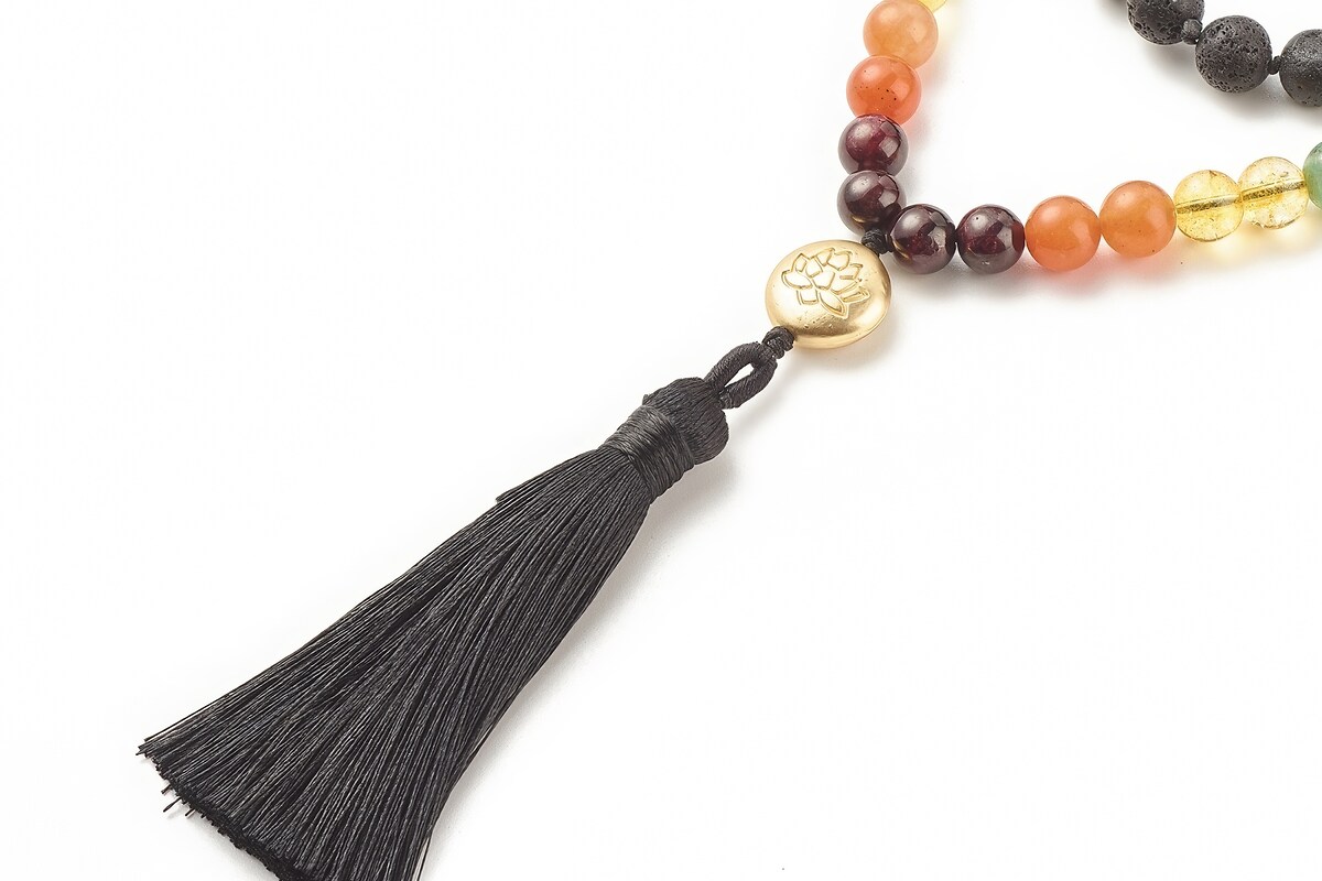 Colier 7 Chakra cu margele naturale de lava si pietre semipretioase, pandantiv auriu lotus, lungime 80cm
