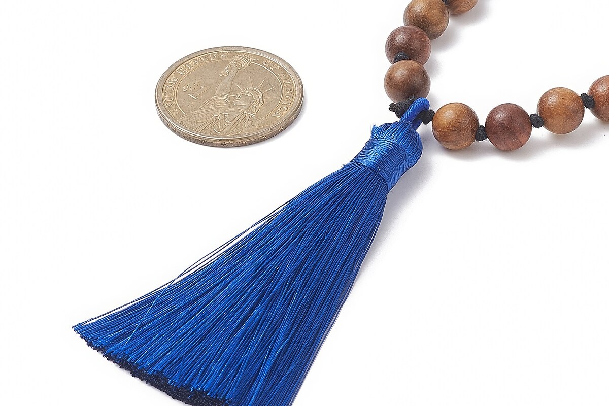 Colier cu margele naturale de lemn si jasp albastru, pandantiv ciucure albastru, lungime 104cm