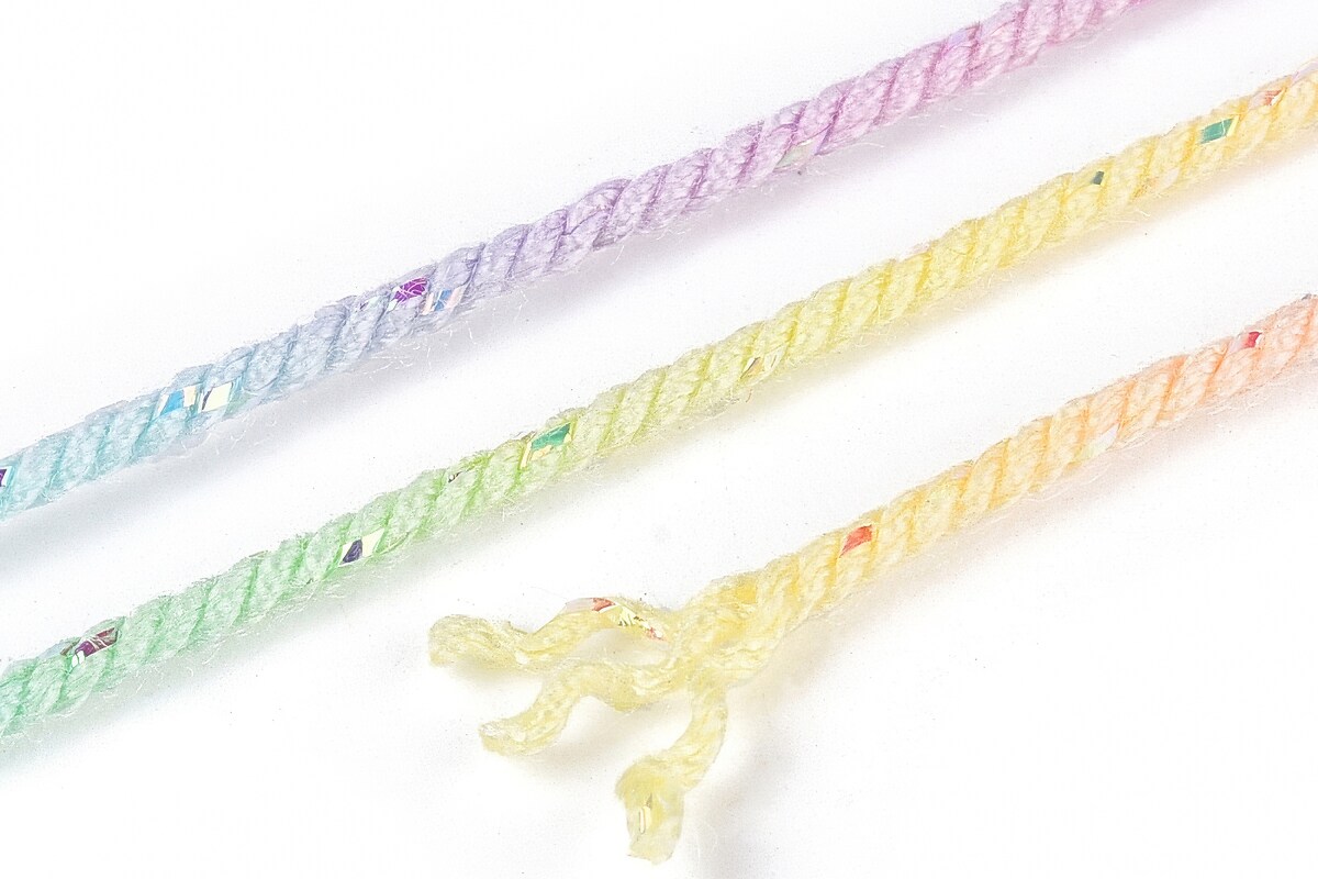 Snur Polyester un degradee cu sclipici auriu, grosime 1mm, rola de aprox. 27m - pastel light