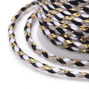 Rola ata Macrame din bumbac cu 4 fire, grosime 1,5mm, rola de aprox. 4m - alb negru auriu