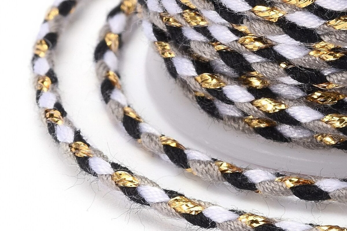 Rola ata Macrame din bumbac cu 4 fire, grosime 1,5mm, rola de aprox. 4m - alb negru auriu