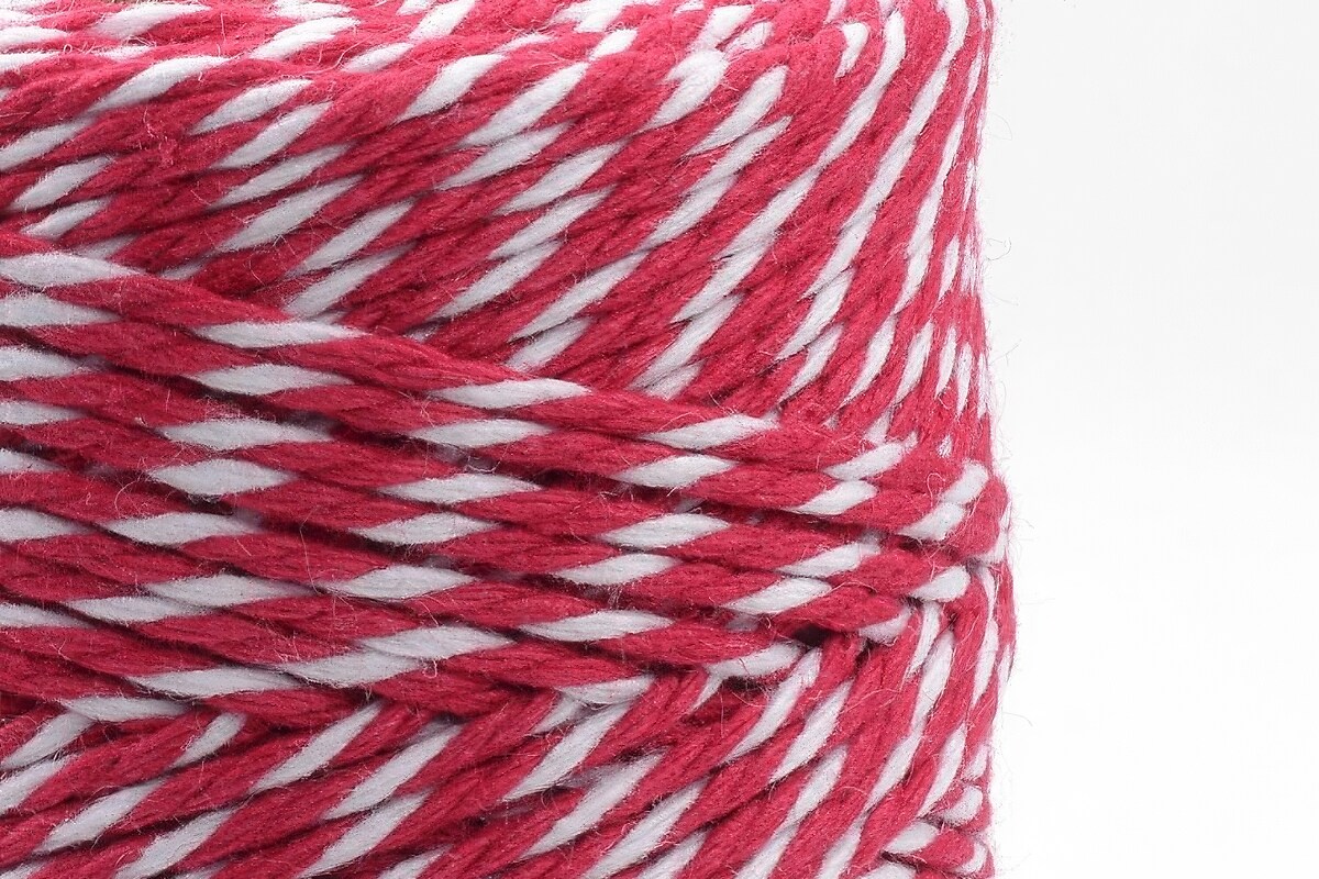 Rola ata Macrame din bumbac, grosime 1,5-2mm, rola de aprox. 90m - alb rosu