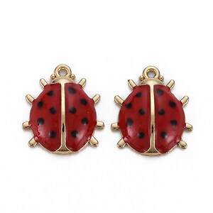 Charm mini pandantiv auriu emailat gargarita 17x15mm