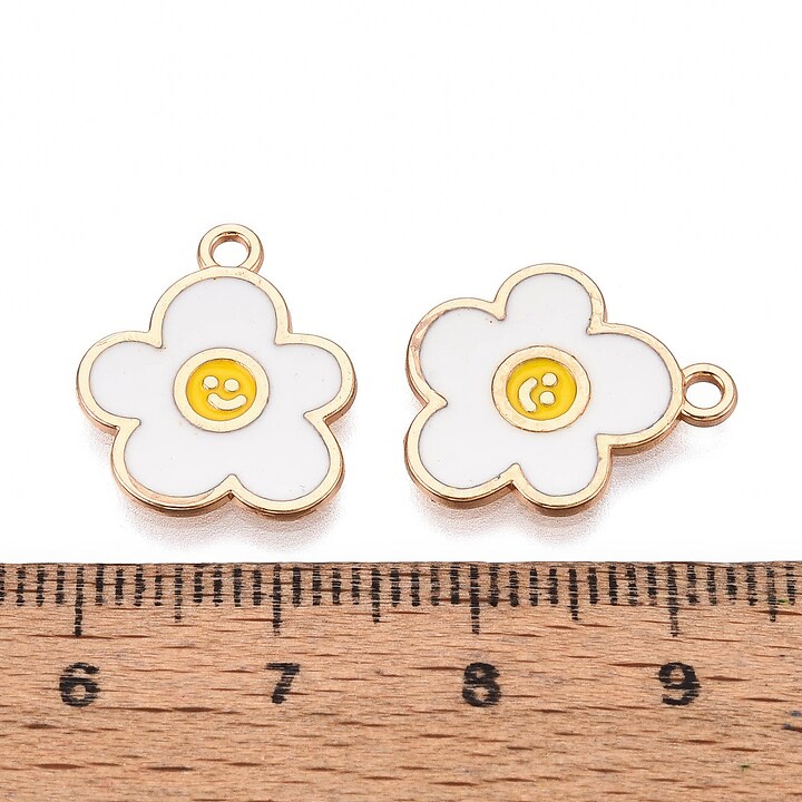 Charm mini pandantiv auriu emailat floare alba 17x14,5mm