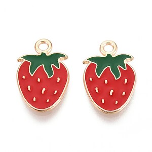 Charm mini pandantiv auriu emailat capsuna 18x11,5mm