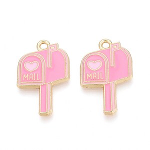 Charm mini pandantiv auriu emailat cutie postala 24x15mm