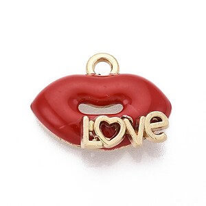 Charm mini pandantiv auriu emailat buze 14x17,5mm