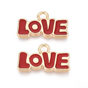 Charm mini pandantiv auriu emailat LOVE 11,5x20mm