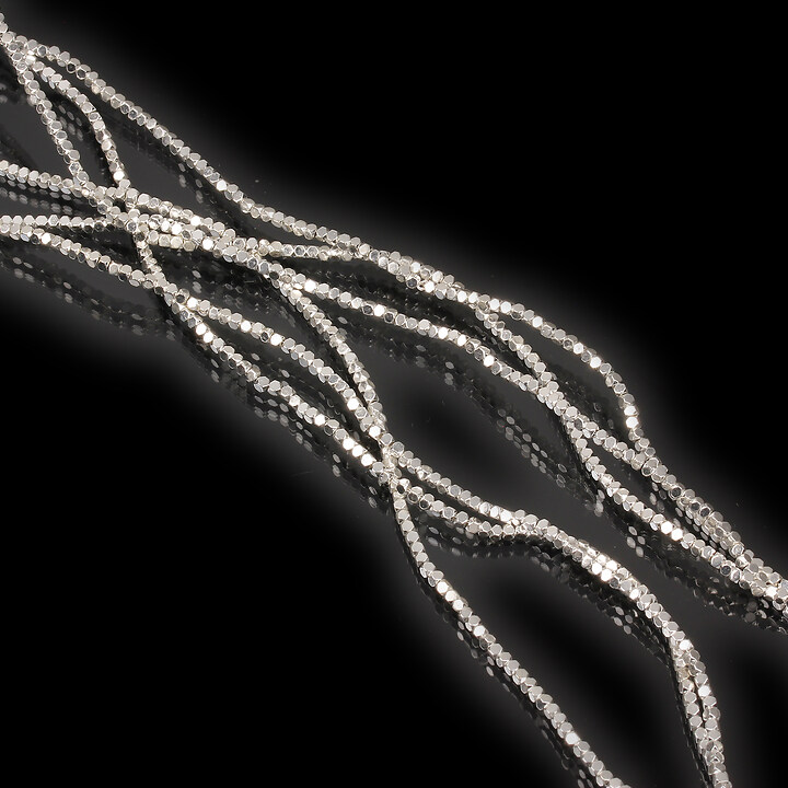 Hematit cub 1,5x1,5x1,5mm - placat argintiu (sirag)