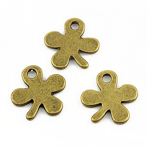 Charm bronz trifoi 17x17mm