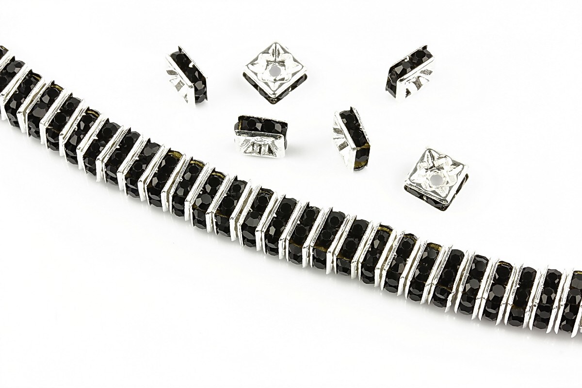 Distantiere argintii cu rhinestones negre 6mm (patrate 2,5x6mm)