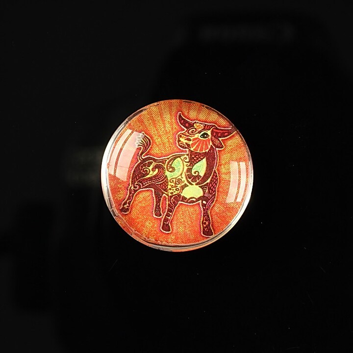 Cabochon sticla 20mm "Tribal zodiac" taur cod 178