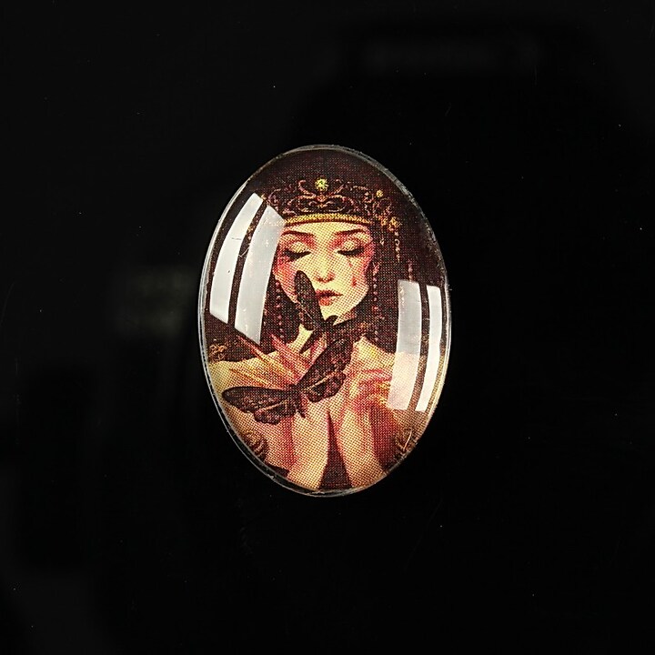 Cabochon sticla 25x18mm "Magic queen" cod 182