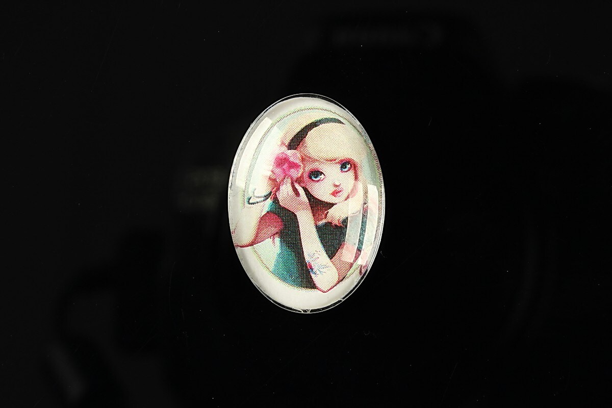 Cabochon sticla 25x18mm "Girl next door" cod 186