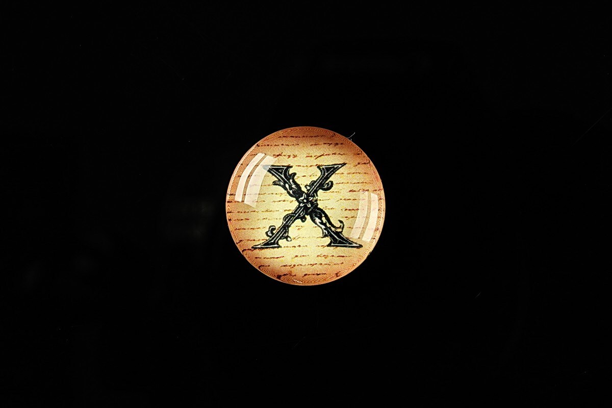Cabochon sticla 18mm "Antique alphabet - X" cod 331