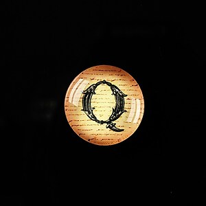 Cabochon sticla 18mm "Antique alphabet  - Q" cod 337