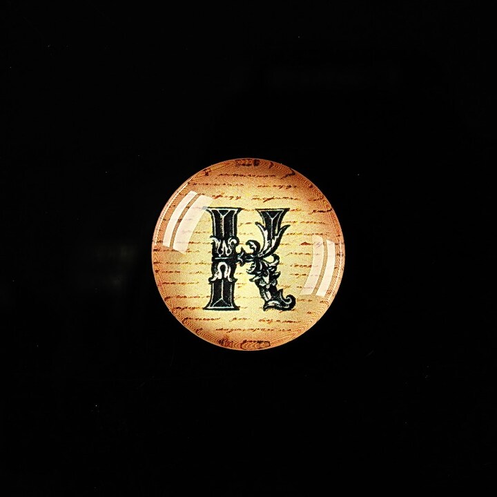 Cabochon sticla 18mm "Antique alphabet - K" cod 343
