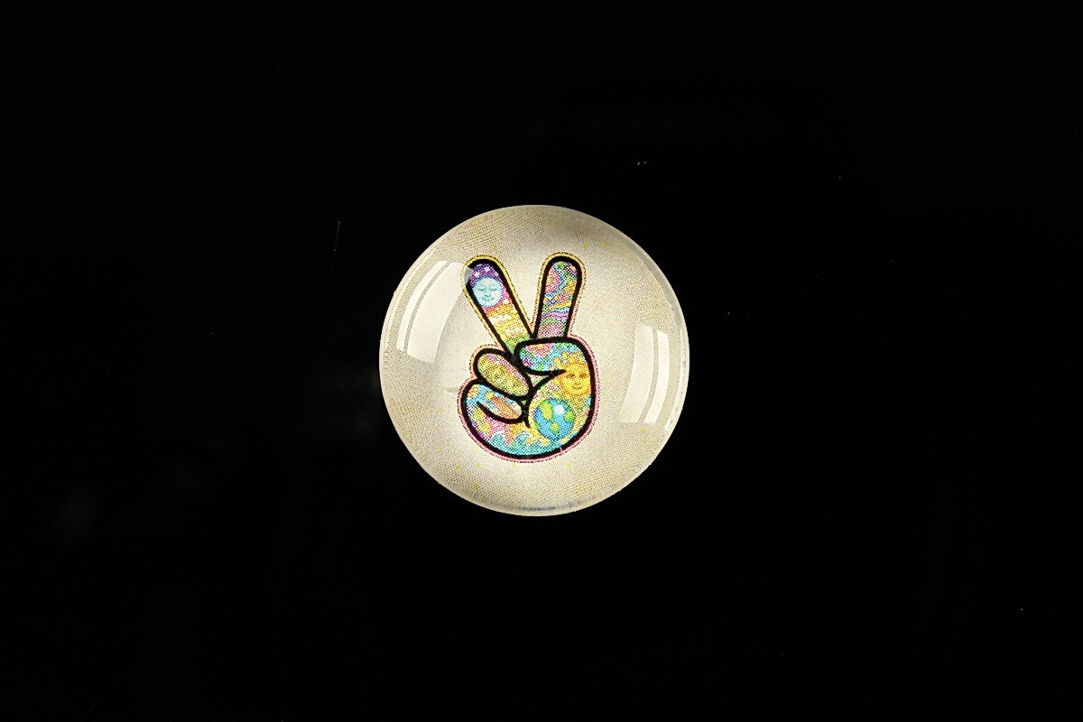 Cabochon sticla 20mm "All about hippie" cod 373