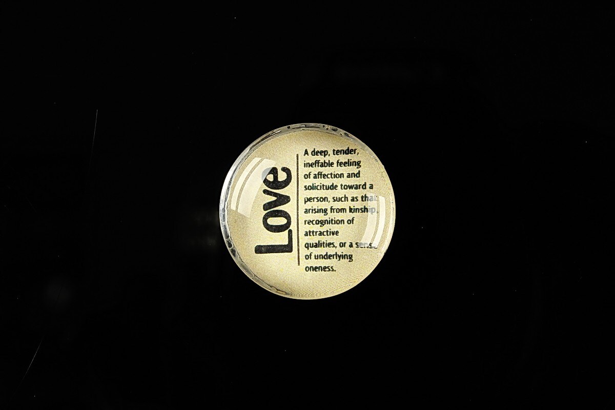 Cabochon sticla 20mm "Quotes about life - Love" cod 366