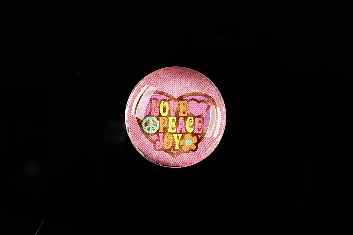 Cabochon sticla 20mm "All about hippie" cod 371