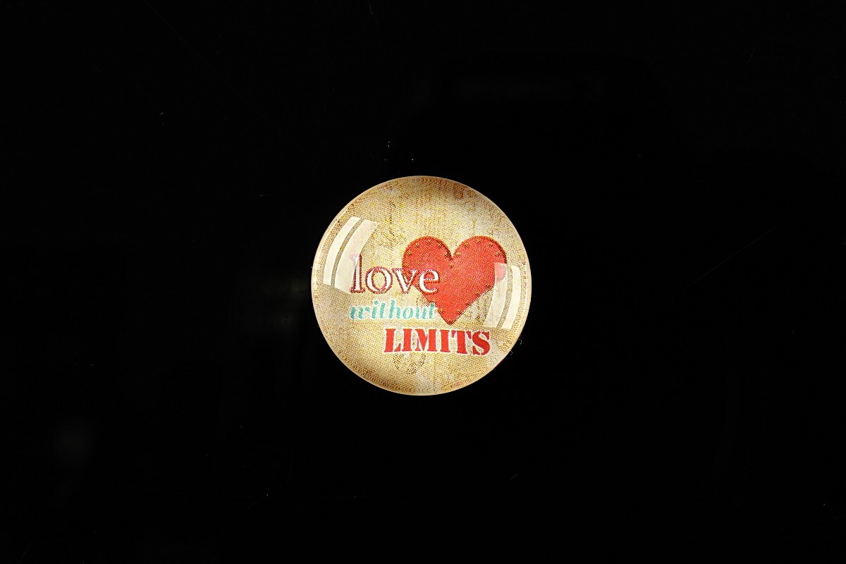 Cabochon sticla 18mm "Love without limits" cod 302