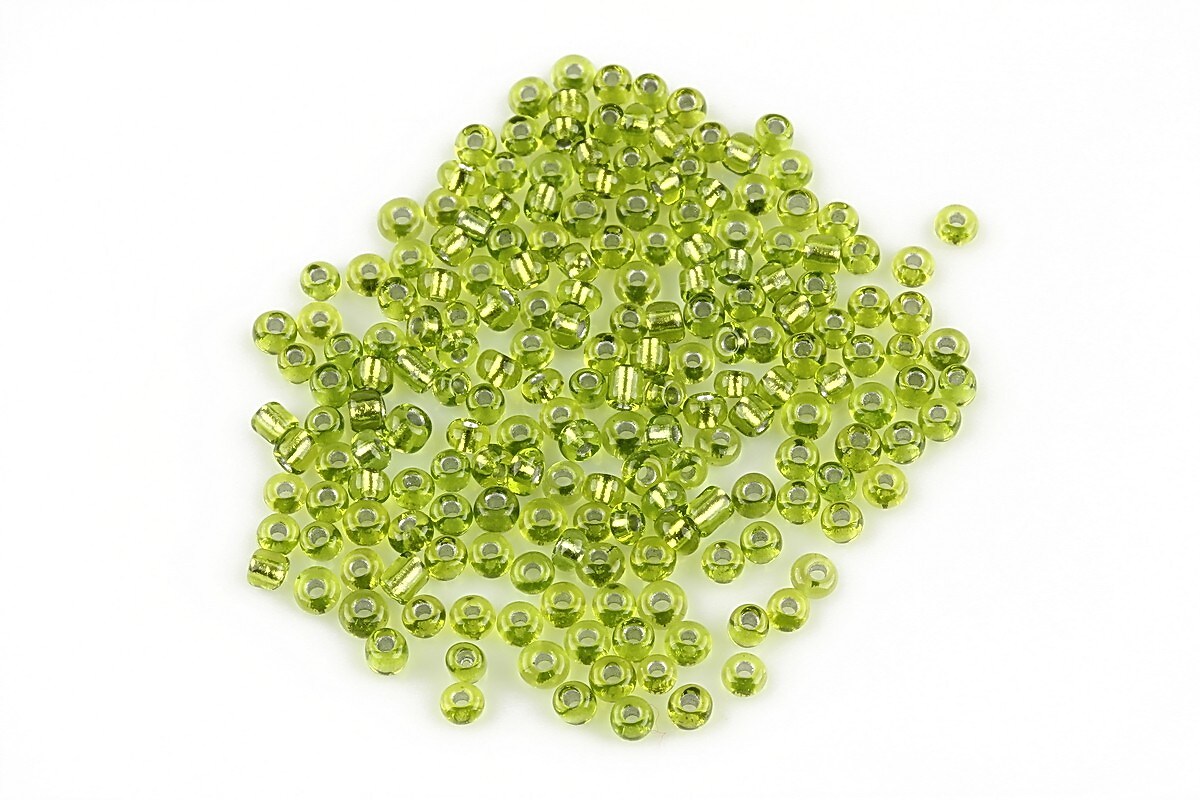 Margele de nisip 2mm cu foita argintie (50g) - cod 053 - verde crud