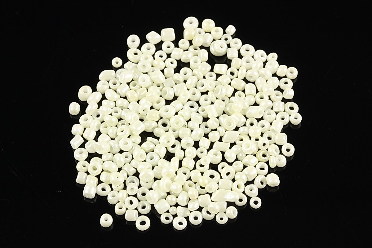 Margele de nisip perlate 2mm (50g) - cod 142 - alb-crem