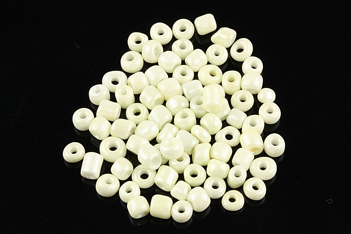 Margele de nisip 4mm (50g) - cod 122 - alb galbui