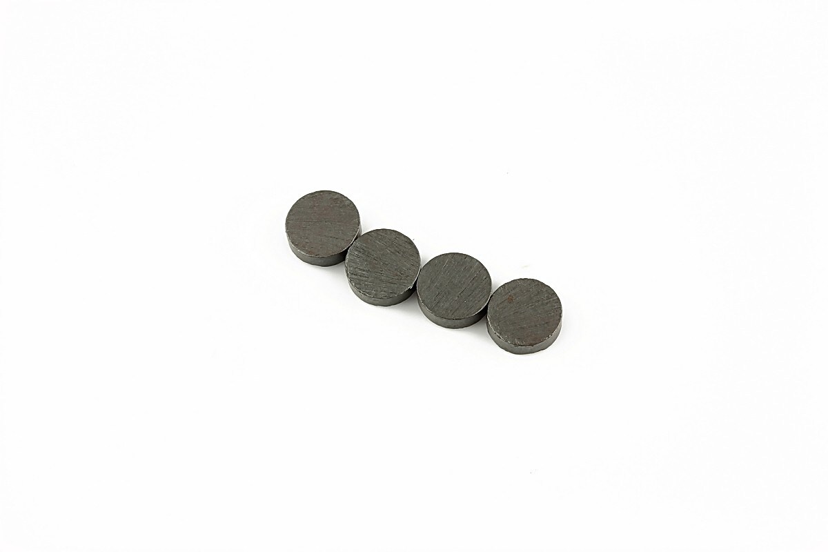 Magnet plat banut 6mm, grosime 2mm, negru