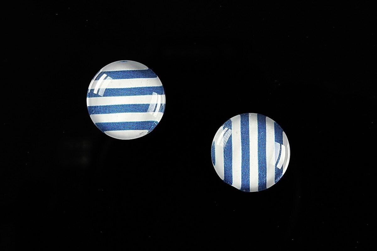 Cabochon sticla 14mm "Polka Doted Line" cod 443