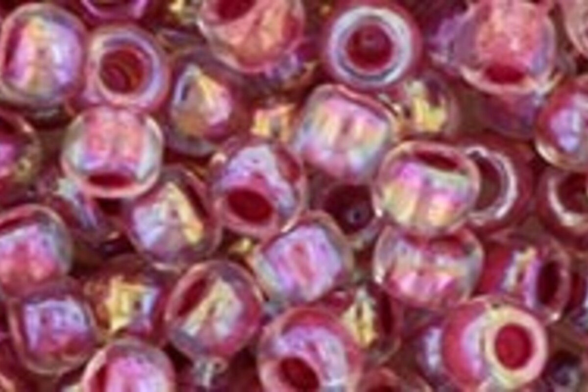 Margele Toho rotunde 6/0 - Inside-Color Rainbow Crystal/Strawberry Lined