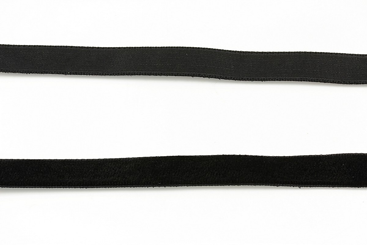 Panglica aspect catifea neagra, latime 1cm (50cm)