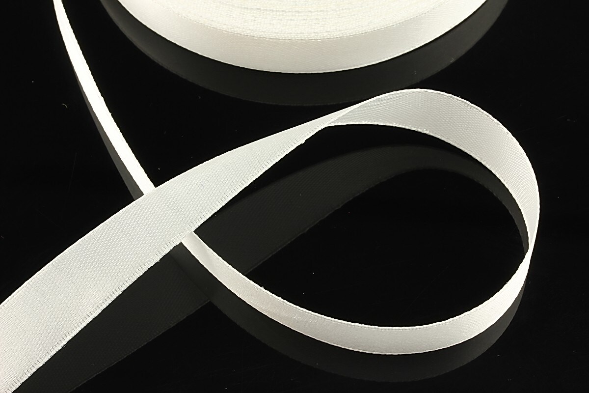 Panglica saten latime 1,4cm (1m) - alb