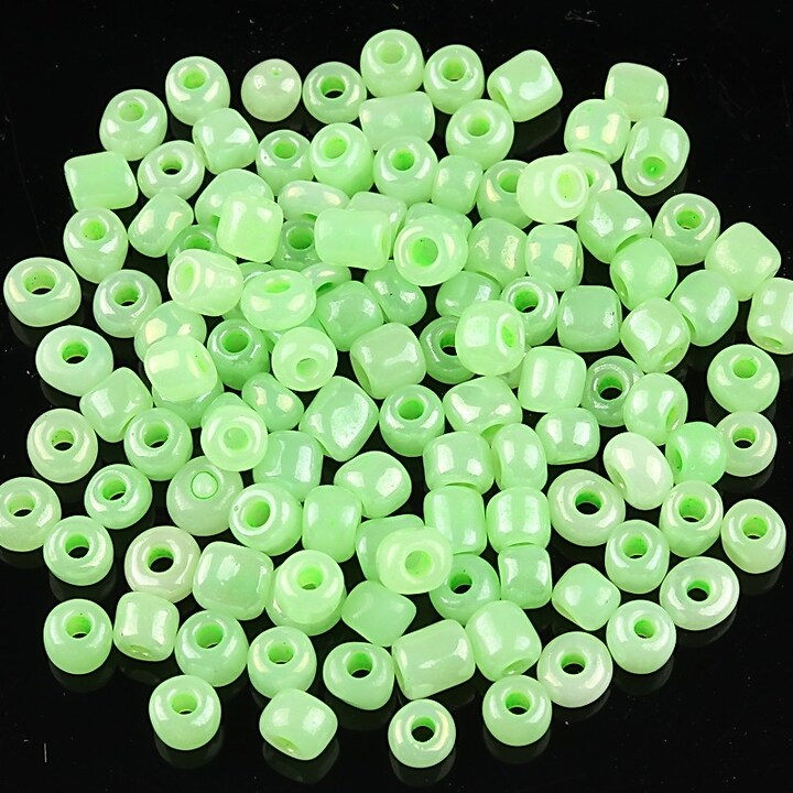 Margele de nisip 4,5mm perlate (50g) - cod 387 - verde deschis