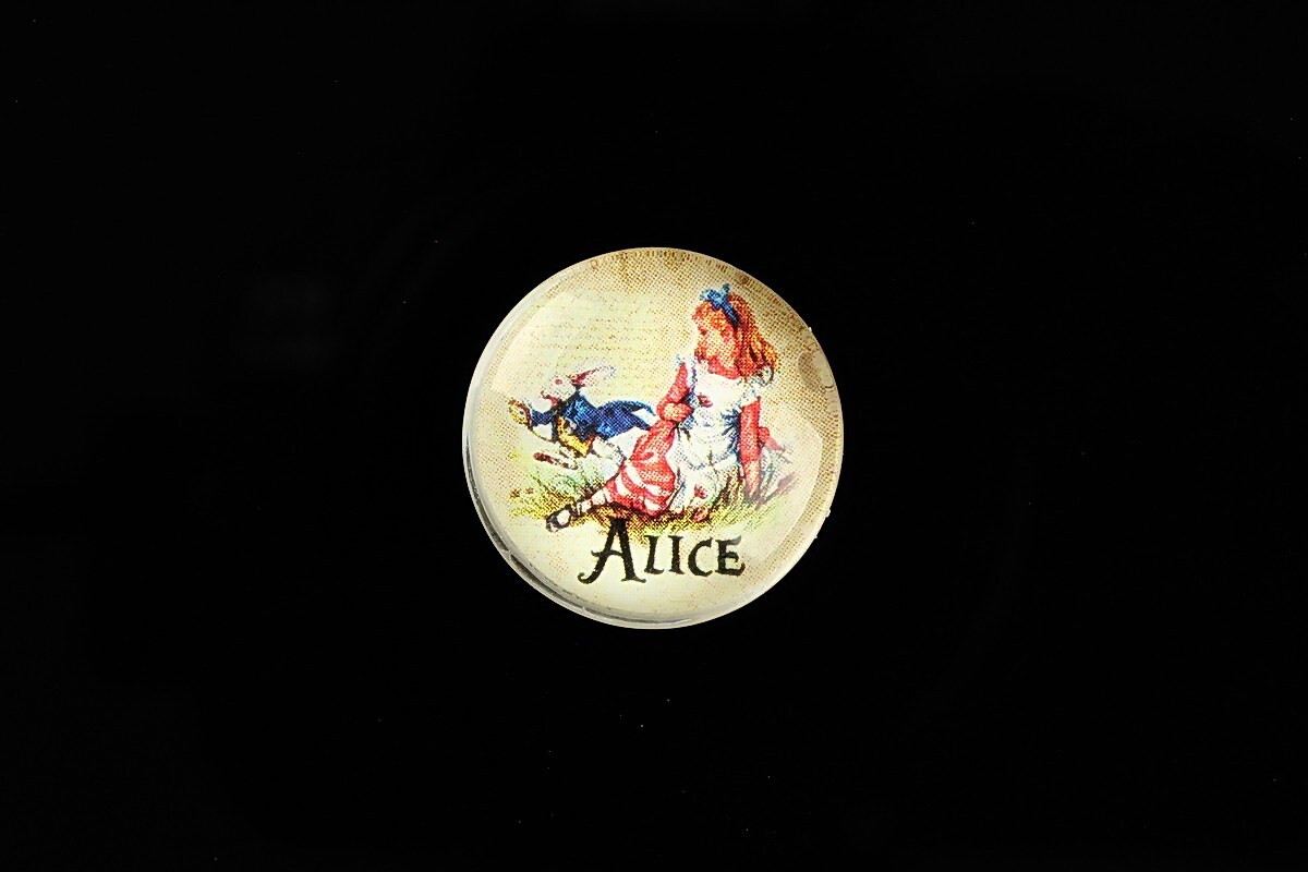 Cabochon sticla 20mm "Alice in Wonderland" cod 757