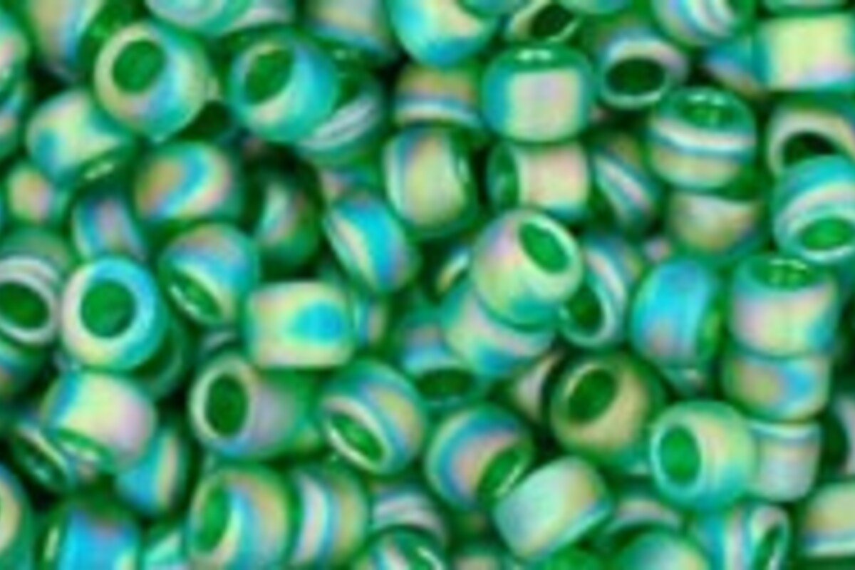Margele Toho rotunde 8/0 - Trans-Rainbow-Frosted Grass Green