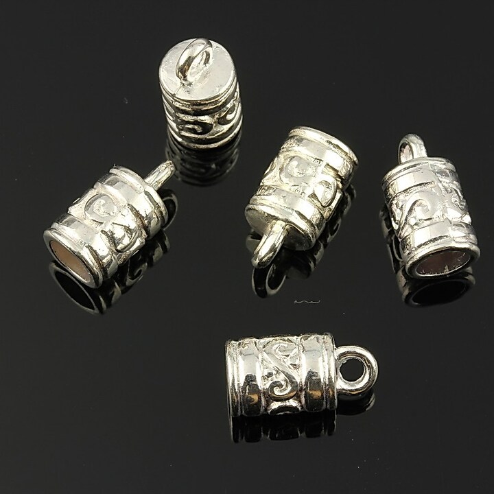 Capat de snur argintiu 13x7mm (interior 5mm)