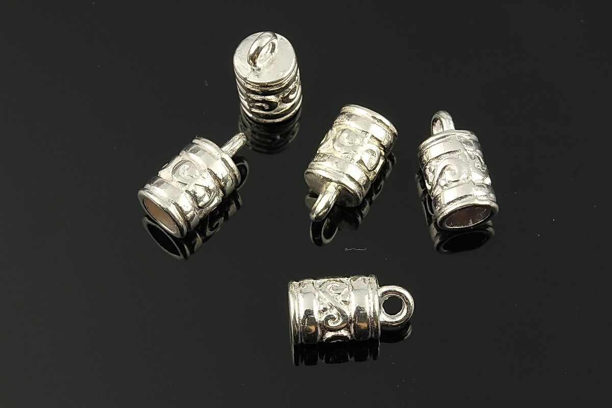 Capat de snur argintiu 13x7mm (interior 5mm)