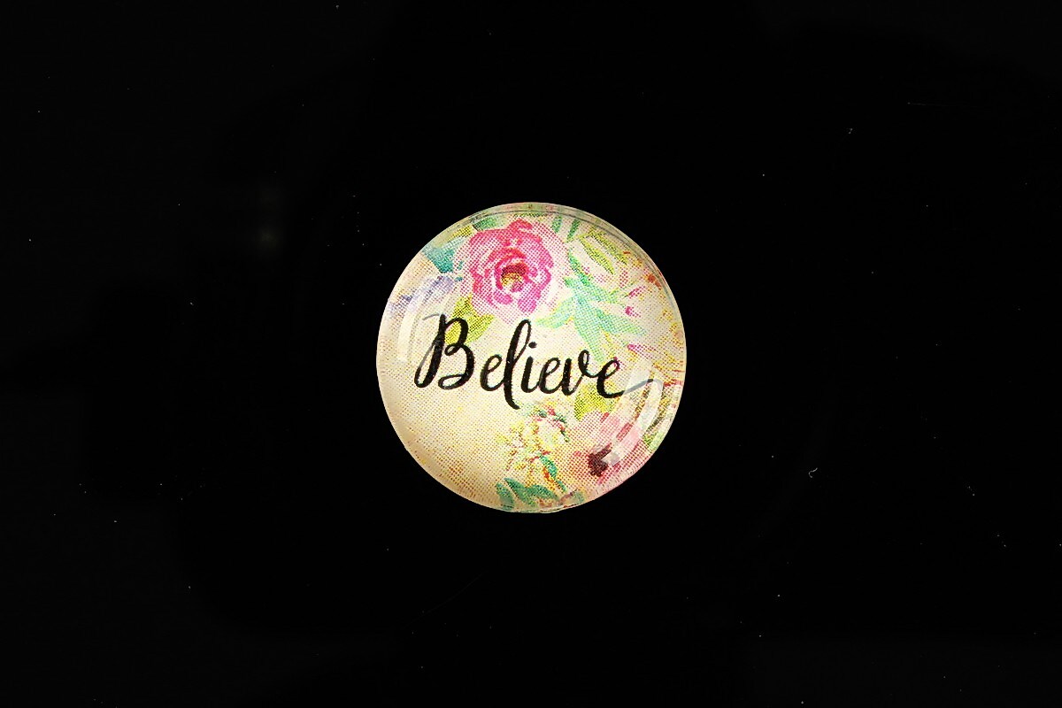 Cabochon sticla 20mm "Believe" cod 965