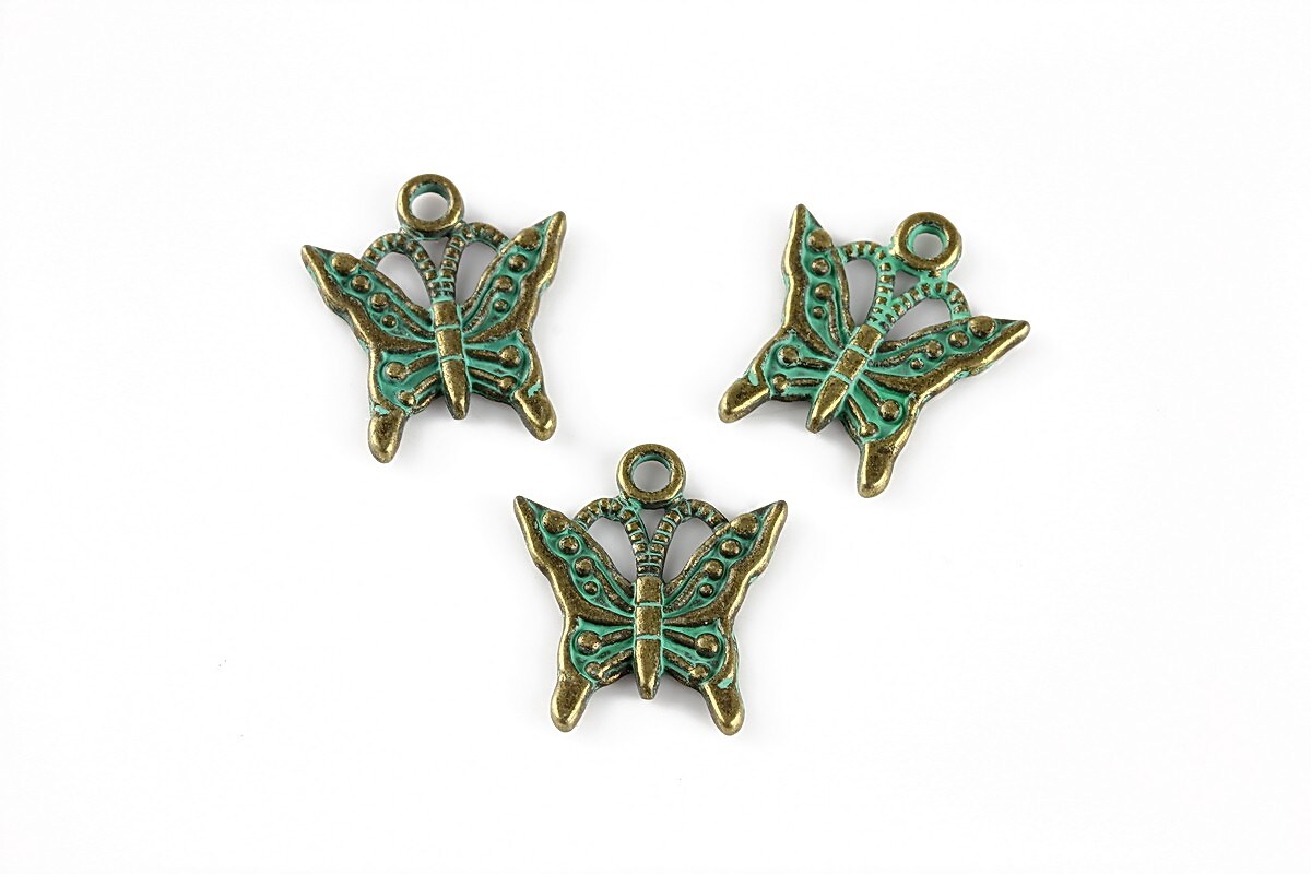 Charm bronz antichizat cu patina verde, fluture 17x15mm