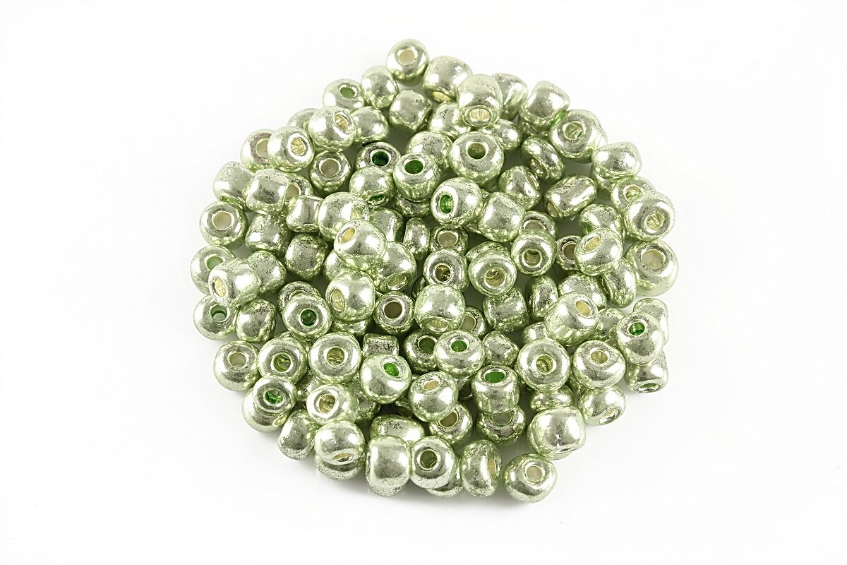 Margele de nisip efect metalic 4mm (50g) - cod 546 - verde