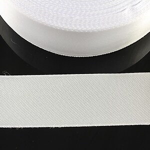 Panglica saten latime 2,5cm (1m) - alb