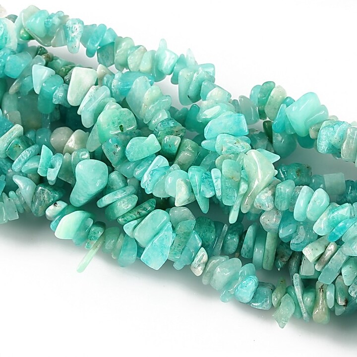 Chipsuri amazonite rusesc