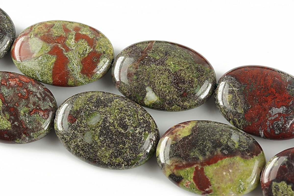 Bloodstone jasper oval 25x18mm