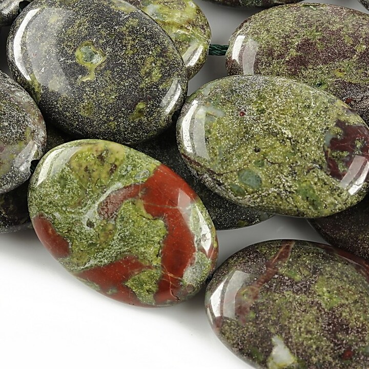 Bloodstone jasper oval 25x18mm