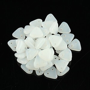 Margele CzechMates TRIANGLES 6mm - Alabaster