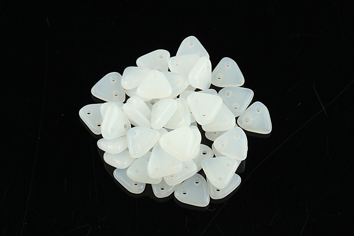 Margele CzechMates TRIANGLES 6mm - Alabaster